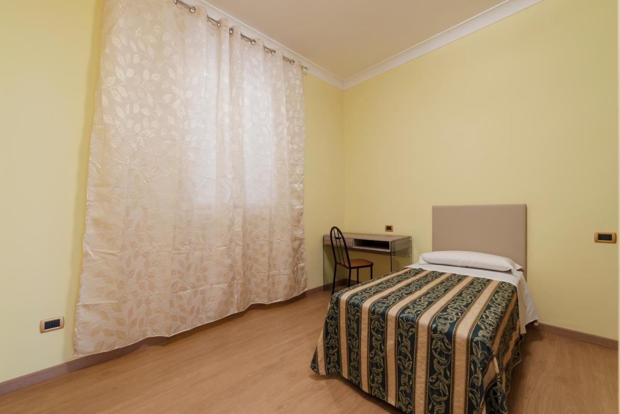 Termini Station Elegant And Roomy Apartment Rom Exterior foto