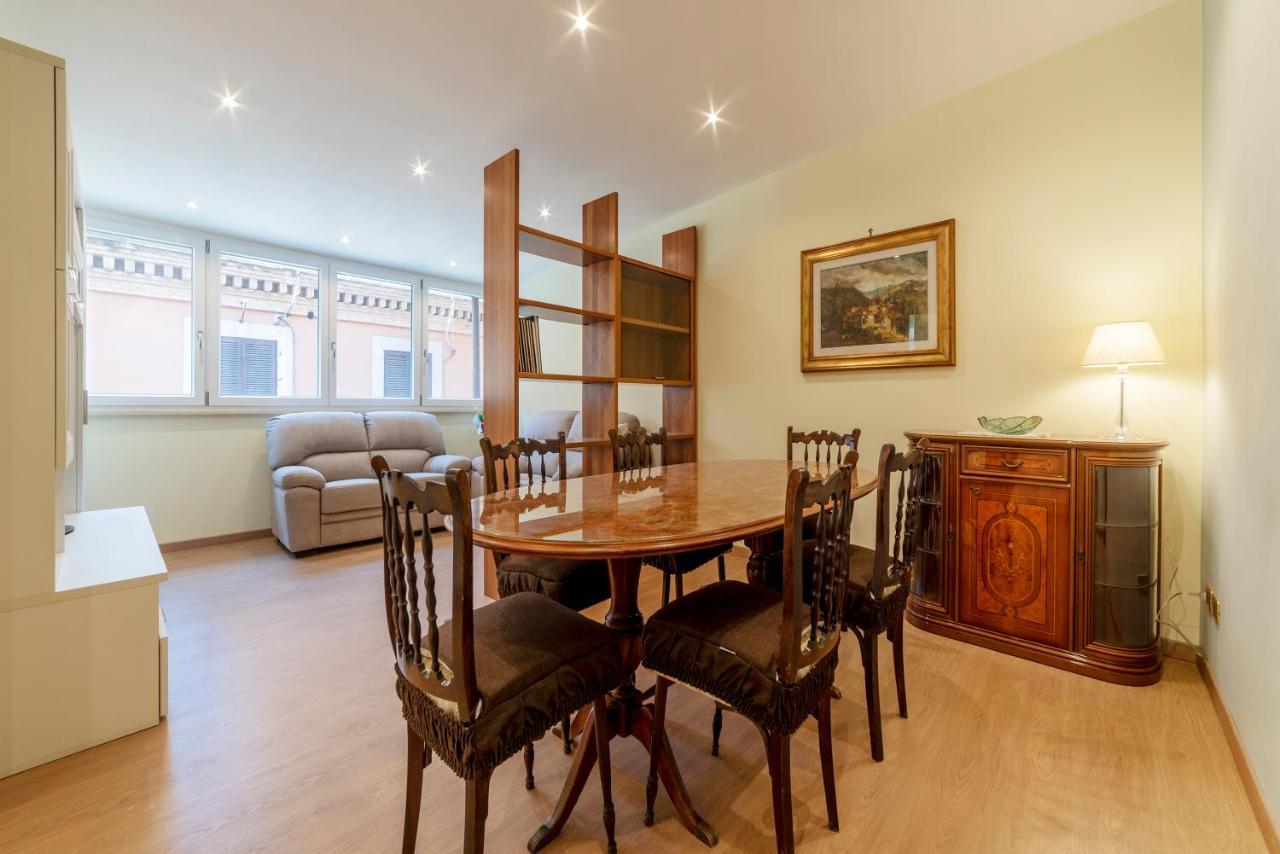 Termini Station Elegant And Roomy Apartment Rom Exterior foto